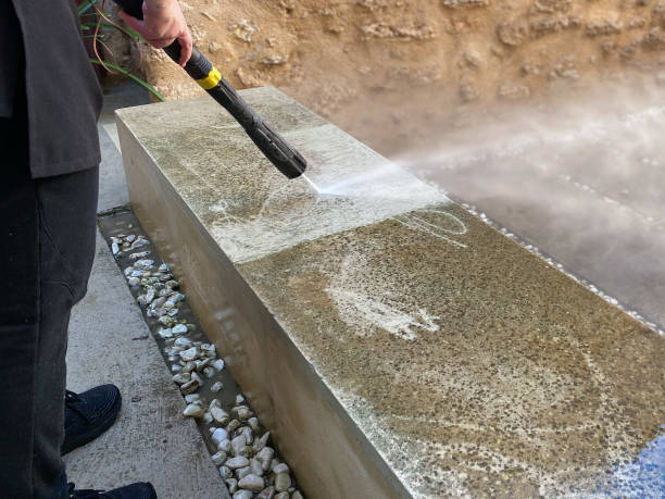 Garage Pressure Washing in Avenue B And C, AZ